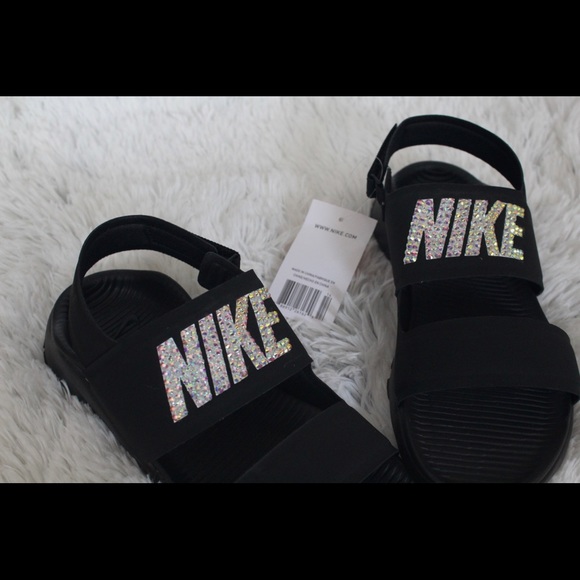 Custom Nike Tanjun Sandals - Picture 4 of 5